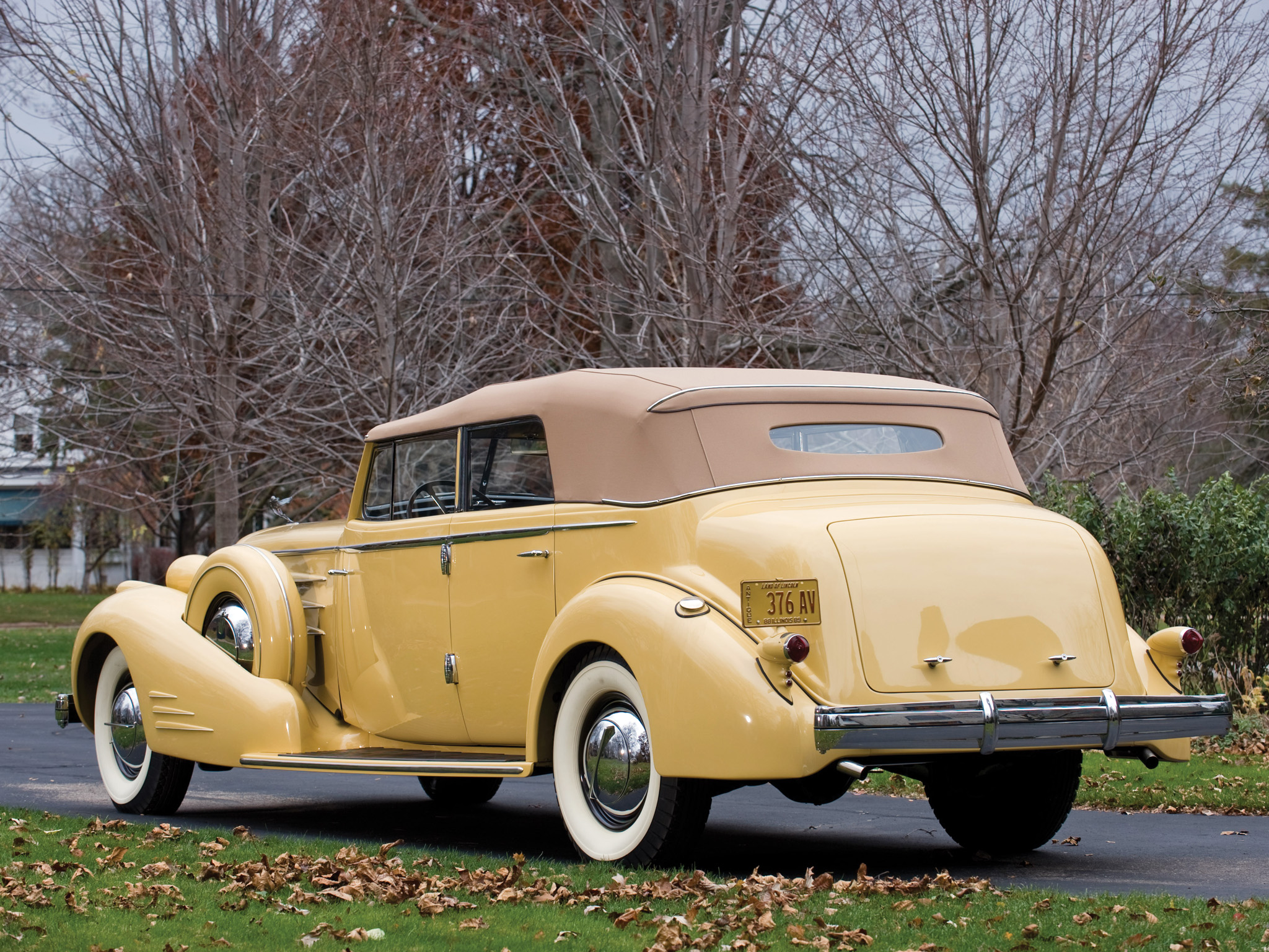 Cadillac v16 Convertible