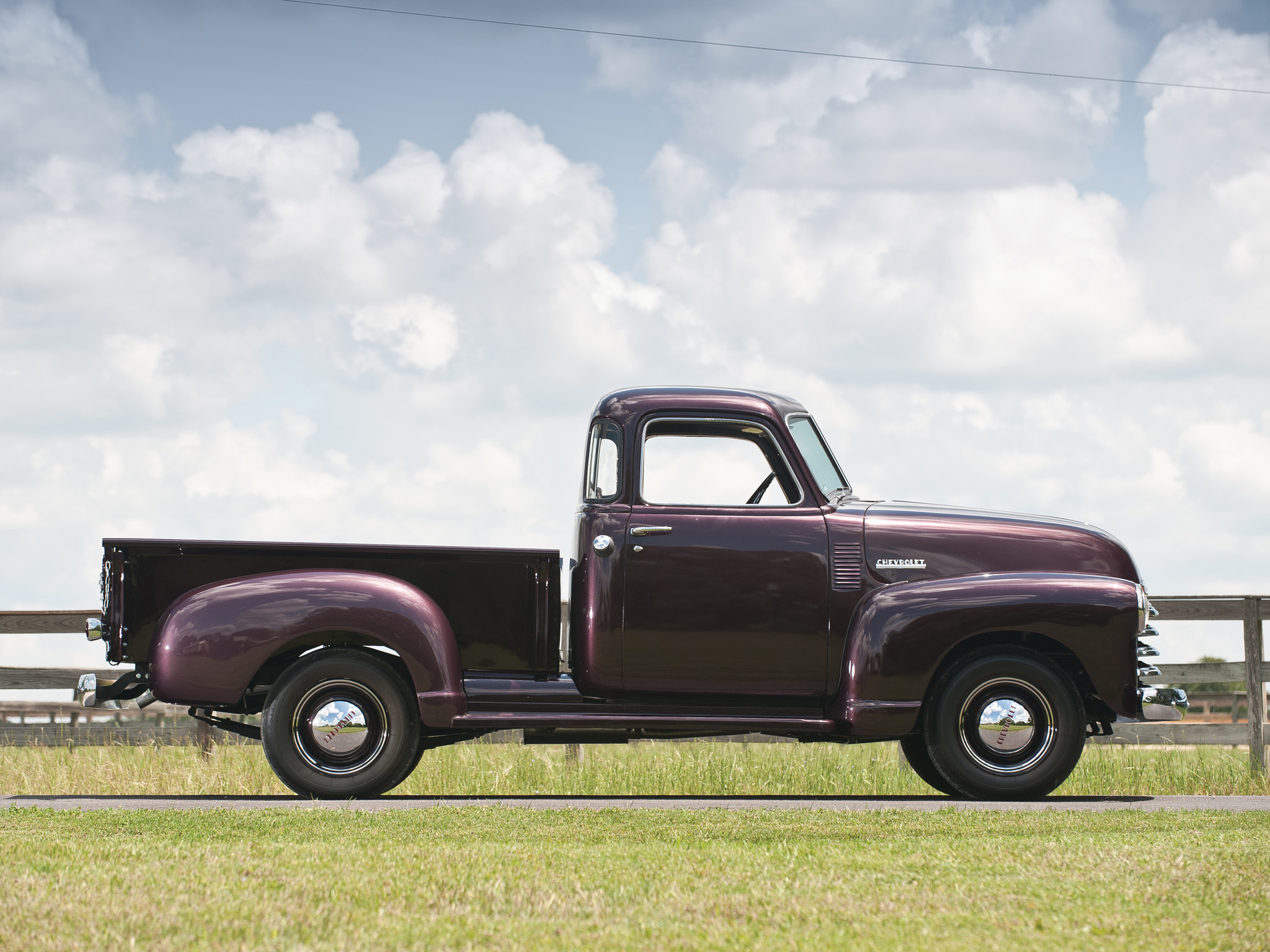 Пикап поле. Chevrolet Pickup 1947. 1947 Chevrolet 3100. Chevrolet 3100 Pickup. 1947 Chevrolet Pickup Truck.