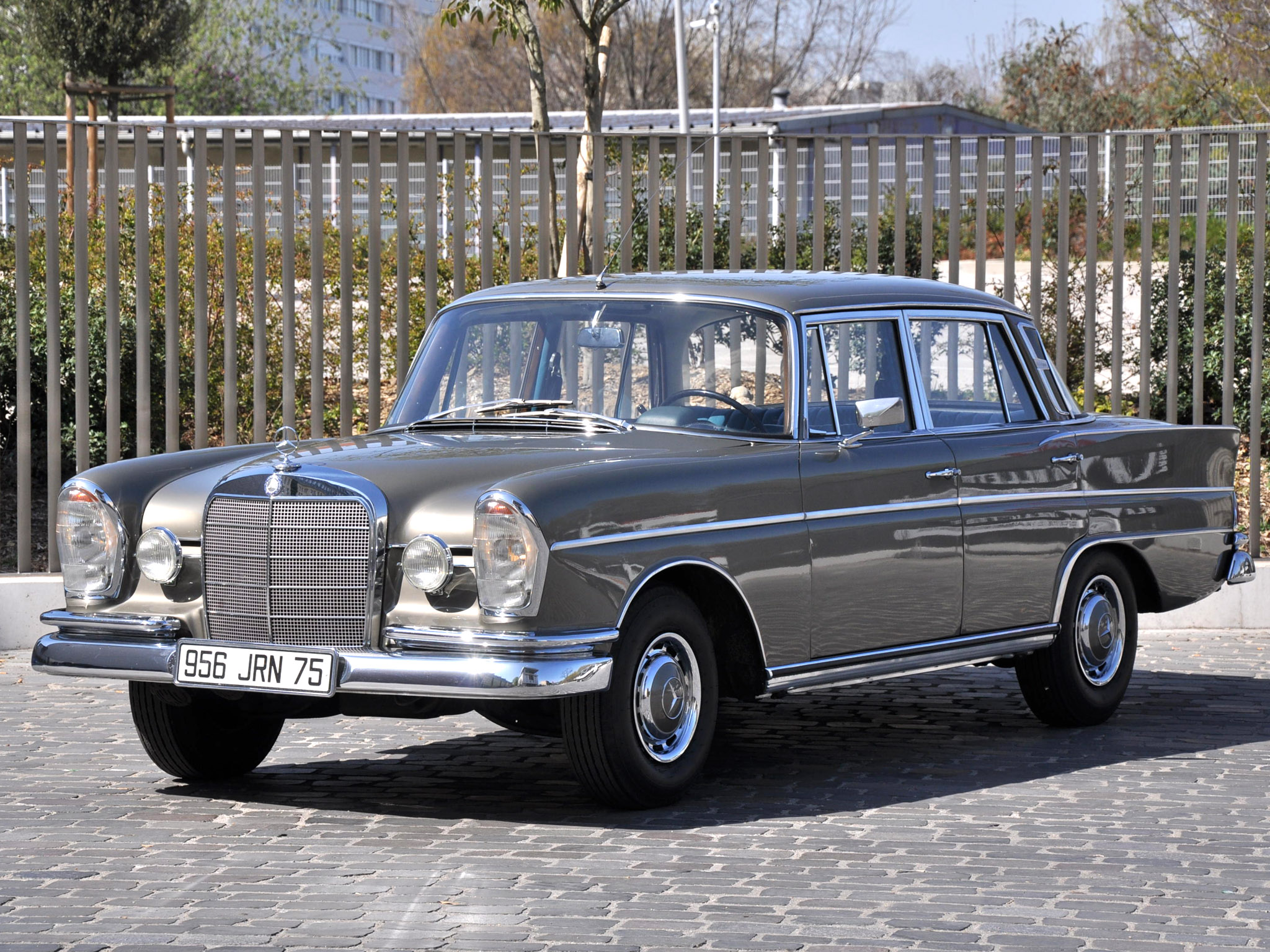 Mercedes Benz w112