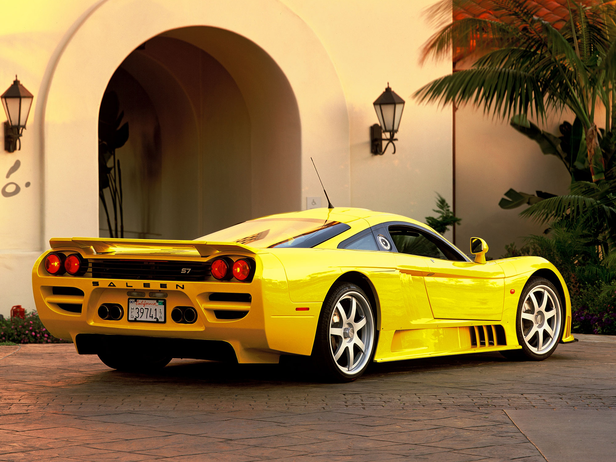 Машины представляют. Saleen s7. Машина Saleen s7. Машина Saleen s7 Turbo. Saleen s7 Форсаж.